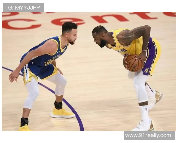 10月6日勇士与湖人精彩对决回顾全场比赛录像分析与亮点集锦 10月6日勇士与湖人精彩对决回顾全场比赛录像分析与亮点集锦