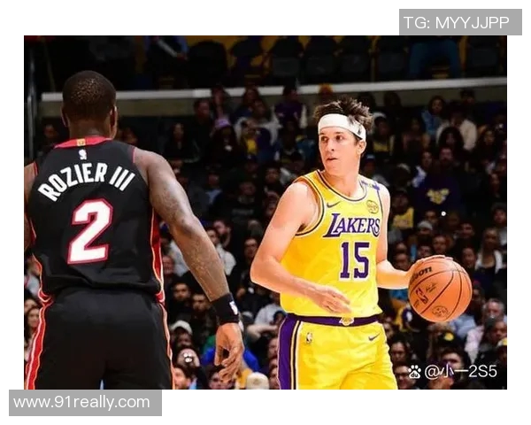 2015年10月31日骑士与热火激战回顾精彩瞬间与球员表现分析 2015年10月31日骑士与热火激战回顾精彩瞬间与球员表现分析